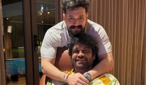 నాగార్జునతో అఖిల్.. స్పెషల్ డేలో క్యూట్ పిక్