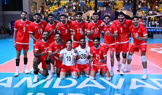 వరుస విజయాలతో ఏవీసీ కప్‌ సెమీస్‌లోకి దూసుకెళ్లిన భారత్