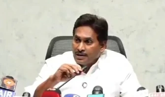 2029 ఎన్నికలు 'మావిగుణ్‌ vs అమరావతి' మధ్యే: జగన్