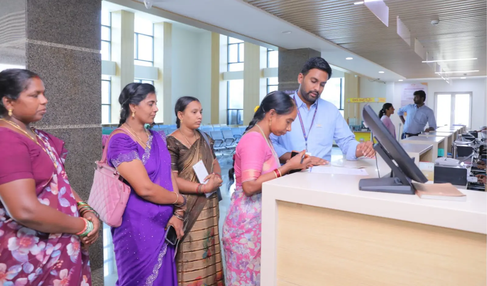 పవన్ చొరవతో హస్తకళాకారులకు ఆరోగ్య సేవలు