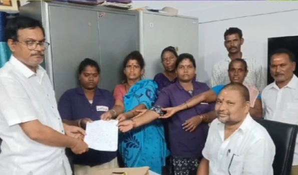 మహిళా వర్కర్ వేధింపుల ఆరోపణ.. కాంట్రాక్టర్‌పై ఫిర్యాదు