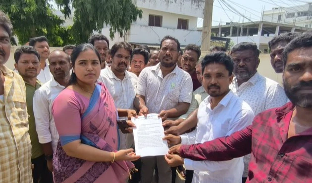 విశాఖ-అరకు రైలు పునరుద్ధరణకు ఎంపీ హామీ
