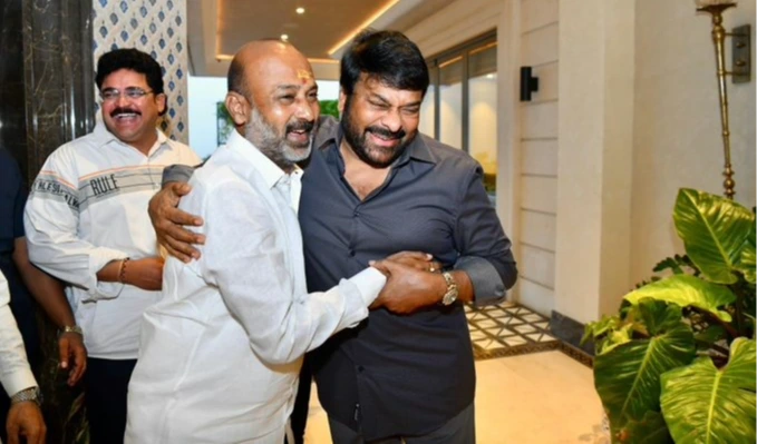 బండి సంజయ్‌ మెగాస్టార్ కి జన్మదిన శుభాకాంక్షలు తెలిపారు